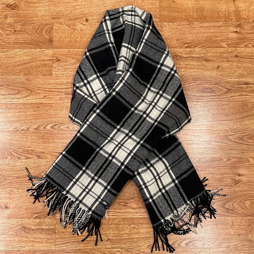 HUGE JCrew Factory Black and White Flannel Checkered Oversized Scarf / Wrap